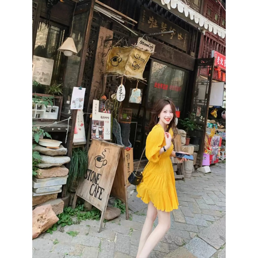 열혈사제2 1화 이하늬 원피스 옐로우 브이넥 플리츠 의상 옷 패션 - 상세 이미지 5