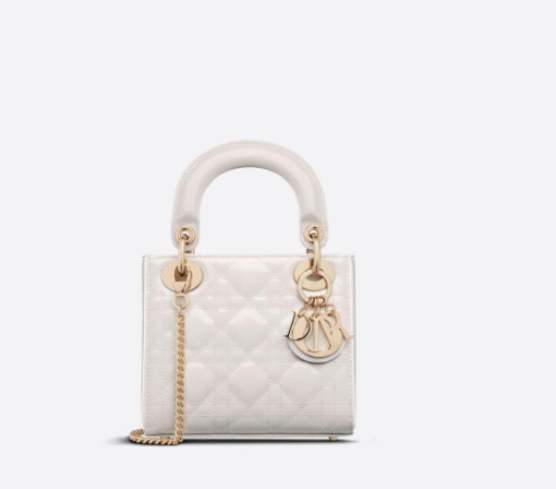 [중고] DIOR 디올 레이디 디올백 미니 페이턴트 금장 M0505OWCB_M030 : 가벼운 사치 브랜드 구매대