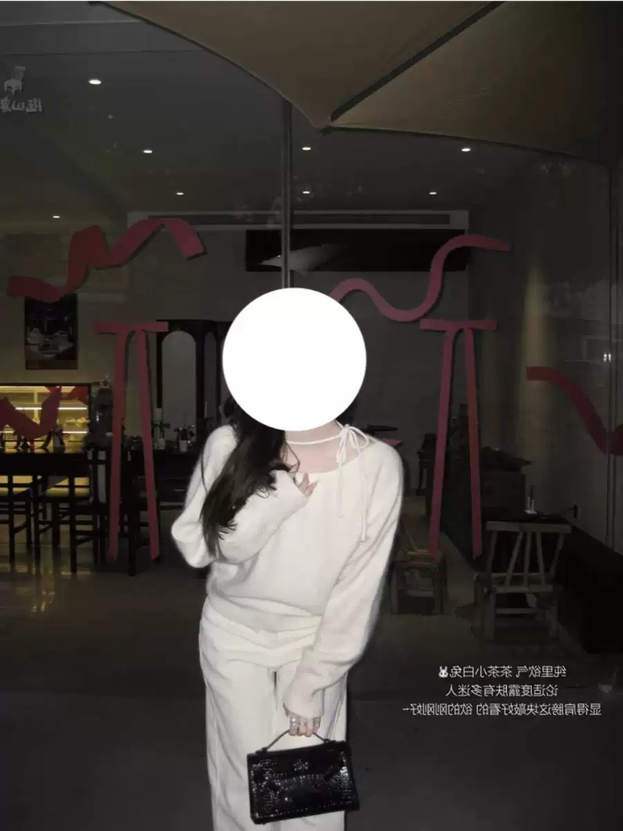 꼬꼬무 150화 장도연 니트 스웨터 어깨 리본 루즈핏 의상 옷 패션 - 상세 이미지 4
