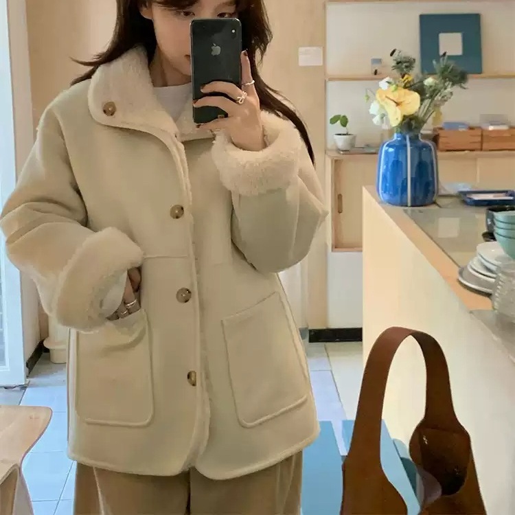 용감무쌍 용수정 123화 엄현경 자켓 화이트 용수정 스웨이드 두꺼운 의상 옷 패션 - 상품 이미지