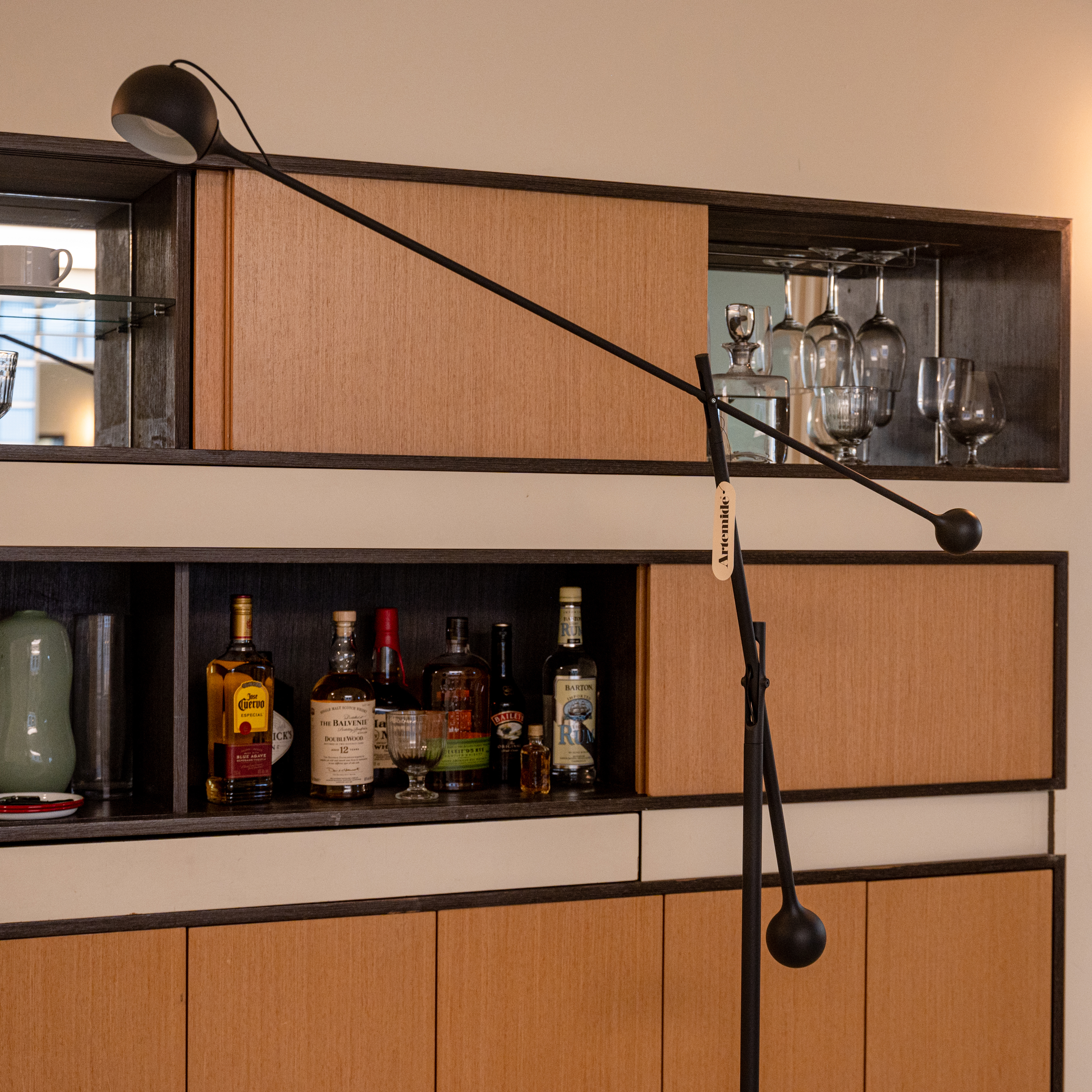 Artemide IXA FLOOR LAMP 아르떼미데 익사 플로어 램프 - 상세 이미지 4