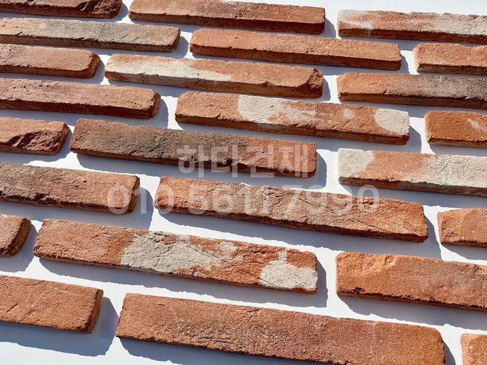 롱브릭고벽돌타일 375~380x50~55x18~20T 적고벽돌타일(홍고) / 하다건재