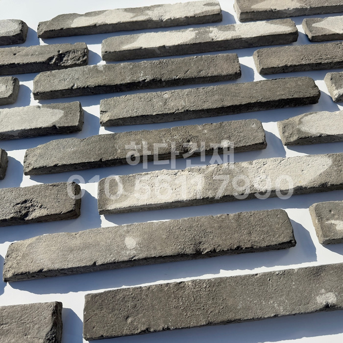 롱브릭고벽돌타일 375~380x50~55x18~20T 청고벽돌타일 / 하다건재