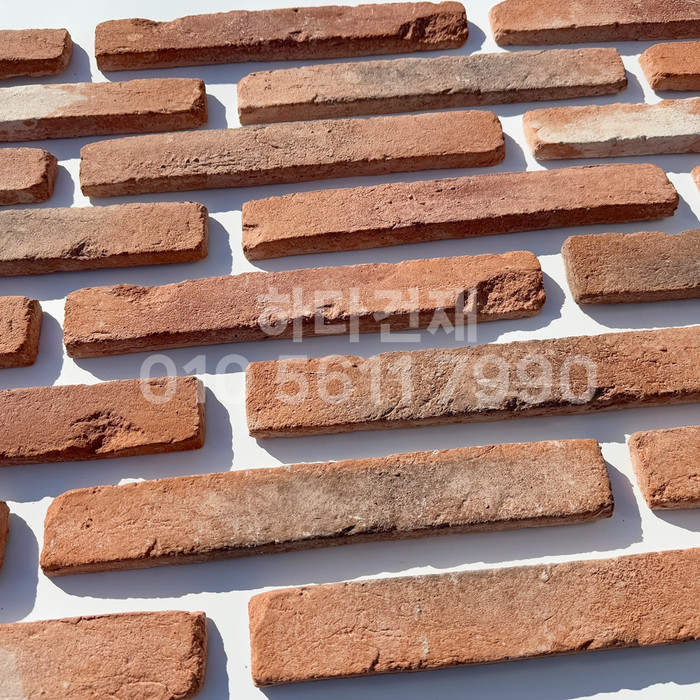 롱브릭고벽돌타일 375~380x50~55x18~20T 적고벽돌타일(홍고) / 하다건재