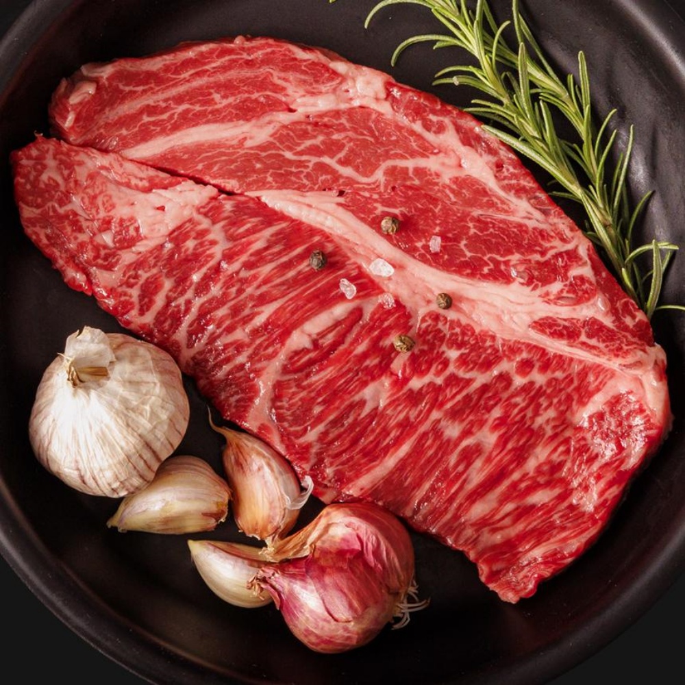 한우오마카세 연말파티음식 투플한우 한우보섭살 삼각살 한우모듬구이 투뿔등심 - 상품 이미지