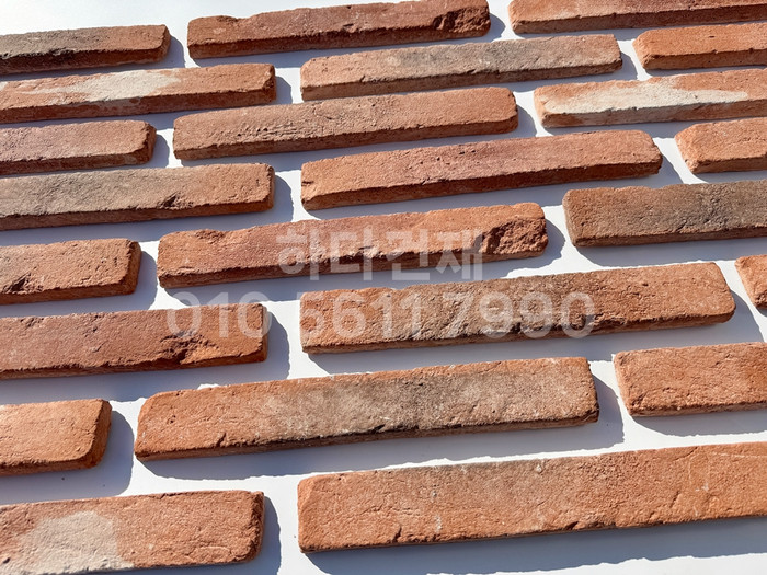 롱브릭고벽돌타일 375~380x50~55x18~20T 적고벽돌타일(홍고) / 하다건재