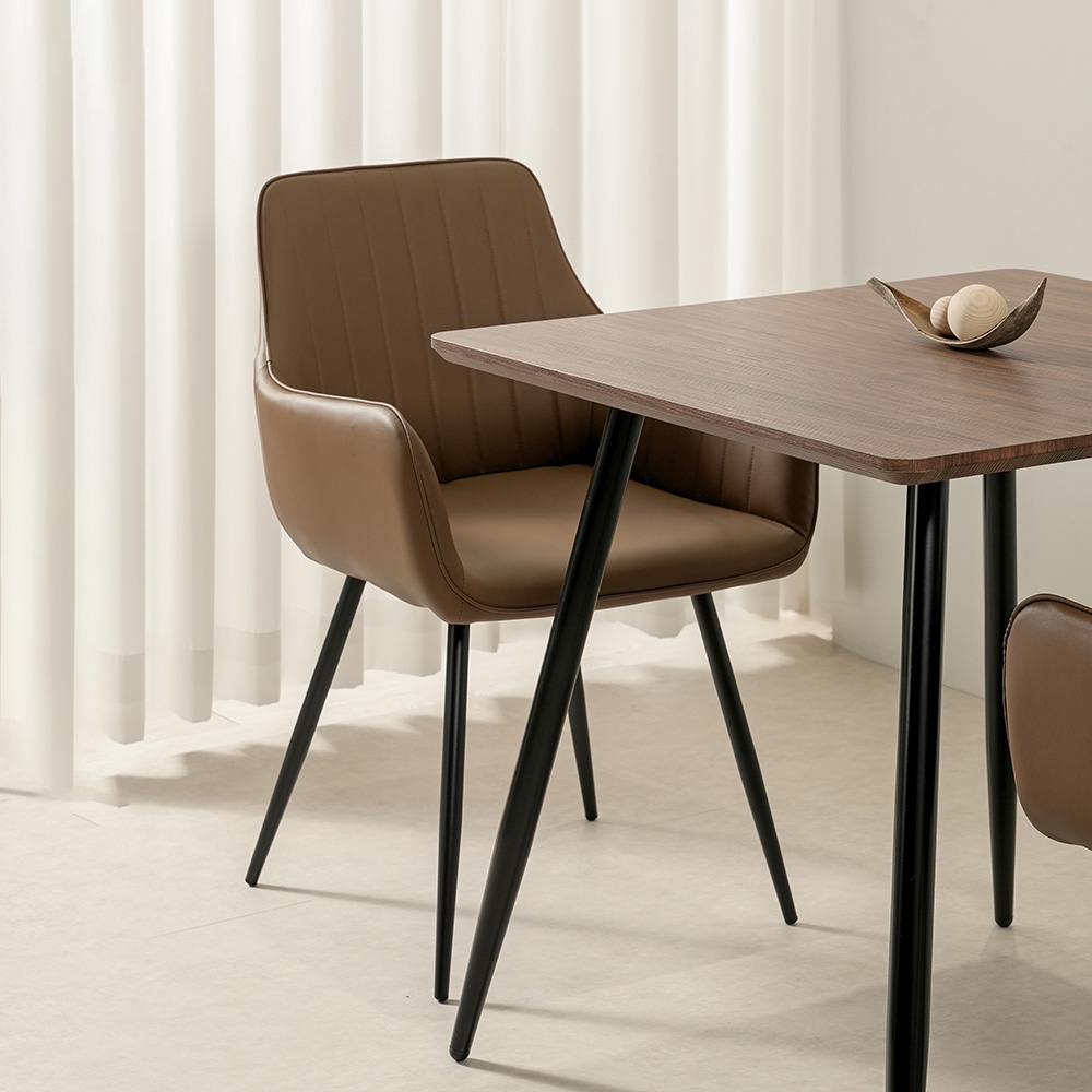 (2개입) 업소용 식탁 카페 가죽의자 주방 거실 식당 피카소 댄디체어