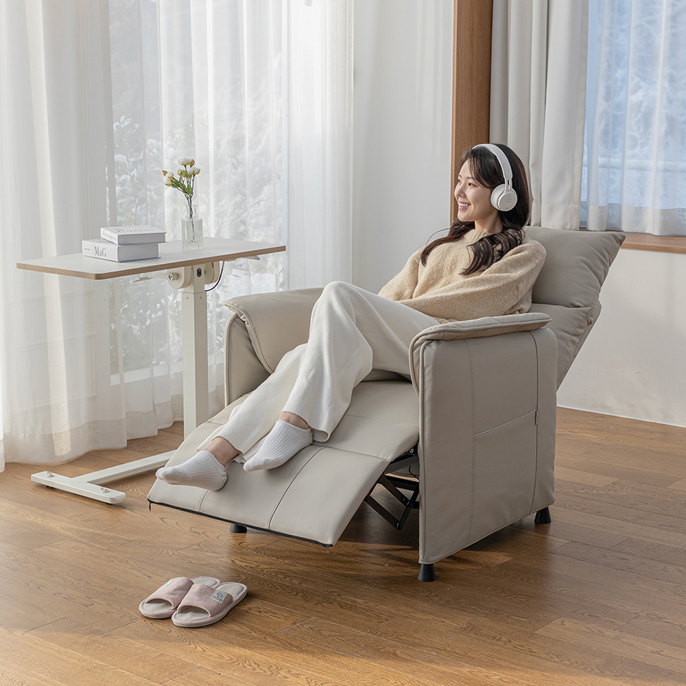 핏쳐 1인용 전동 리클라이너 가죽 소파 ERE1 안락의자 소파