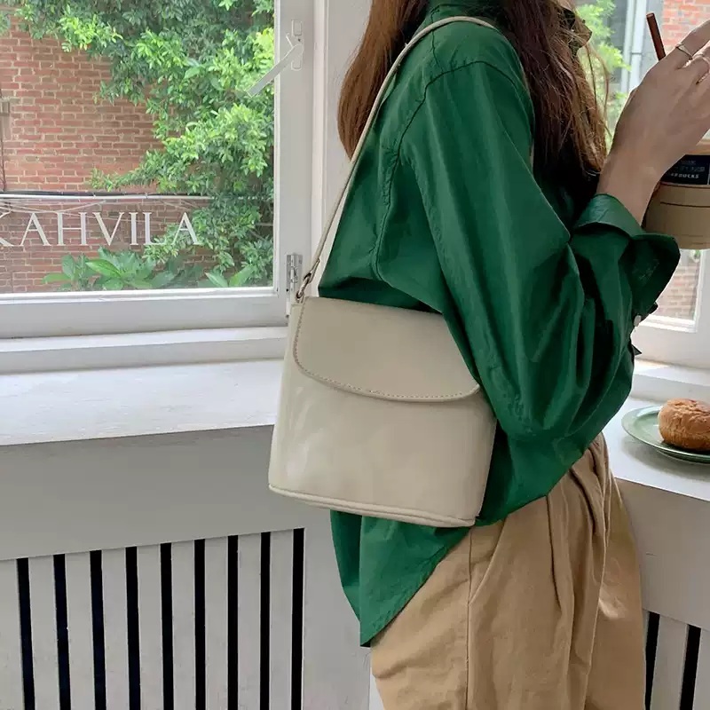 전지적 참견시점 324화 최강희 숄더백 가방 트렌디 캐주얼 의상 옷 패션 - 상세 이미지 2