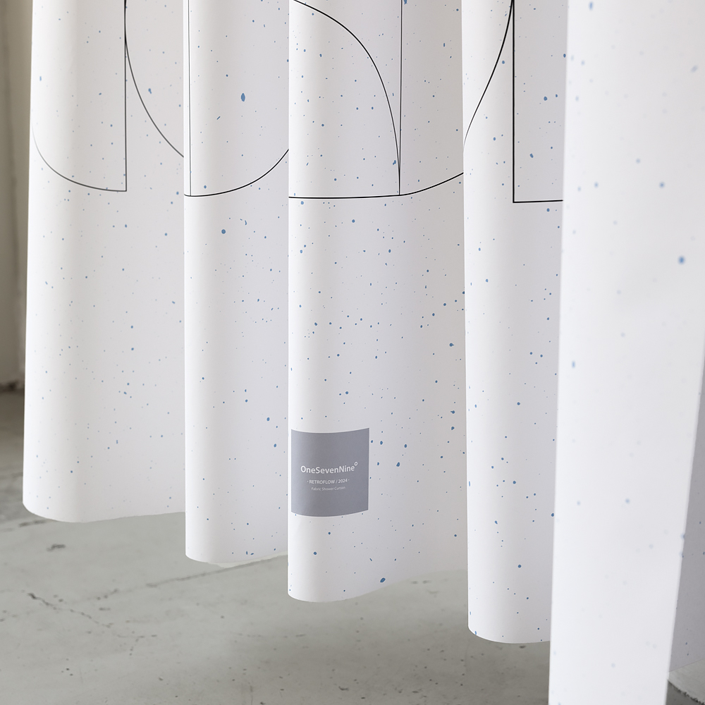 원세븐나인 패브릭 샤워커튼 레트로플로-라인 L (180X208cm) - 상품 이미지