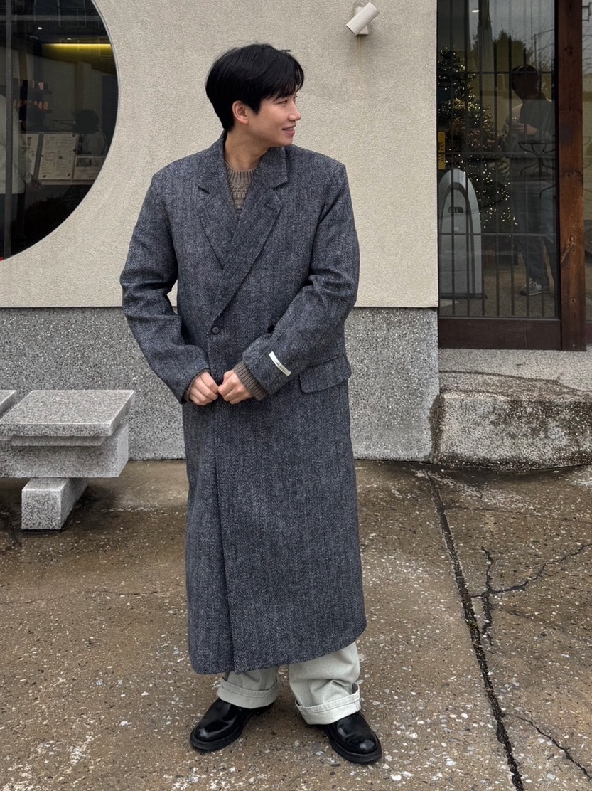 (남여공용) 그레이 오버핏 울 헤링본 더블 롱코트 - 상세 이미지 5