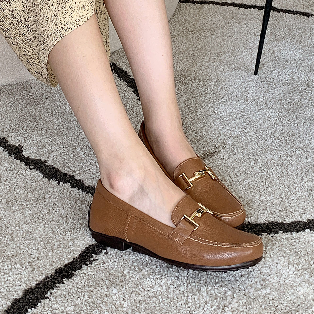 [GISSE 지쎄] 천연가죽 여성수제화 버클 통굽 로퍼 GIS-18288