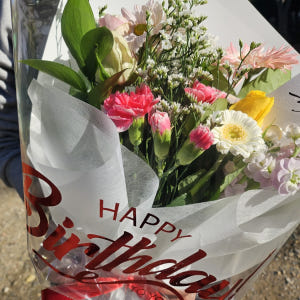 유스풀몰 happy birthday 한다발 (연한색) 생화 꽃배달 싼곳 ... 솔직 후기 | 실사용자 리뷰 분석 - 상품 이미지 4