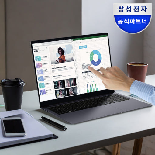 갤럭시북4 프로의 깔끔한 디자인과 사용 모습