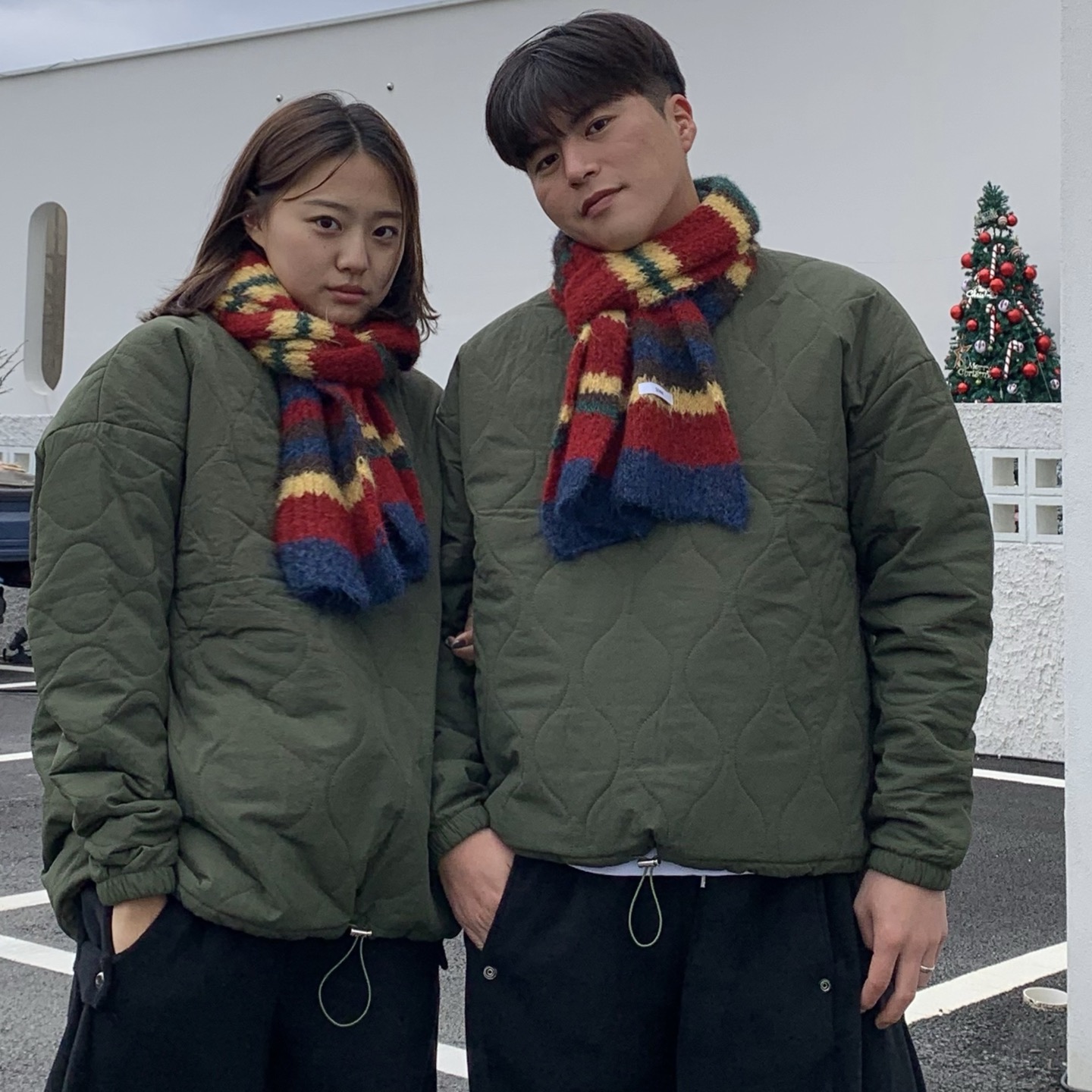 패딩맨투맨 퀼팅맨투맨 커플맨투맨 - 메인 이미지
