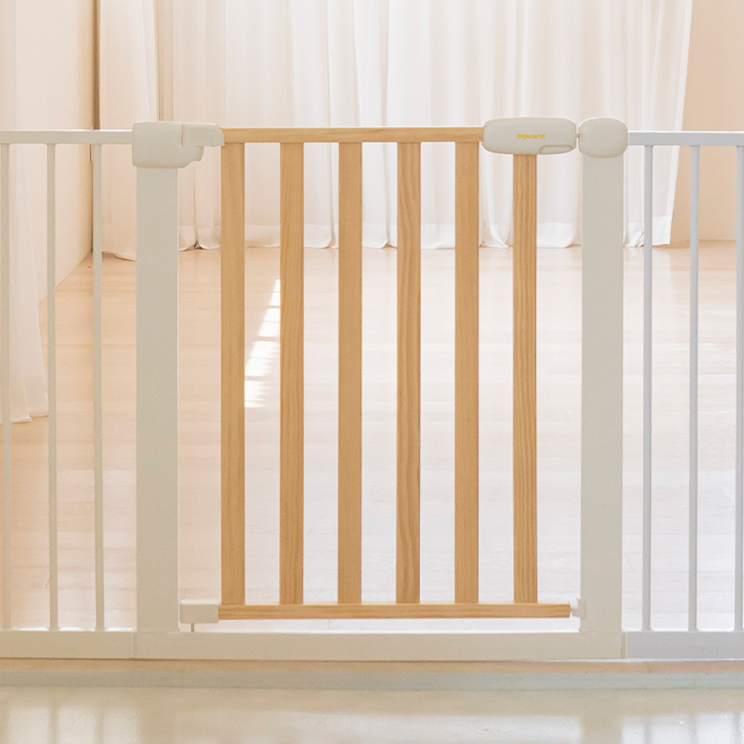 아가드 이지슬라이드 원목 아기 안전문 본품 소형 69~76cm 유아 안전펜스 강아지