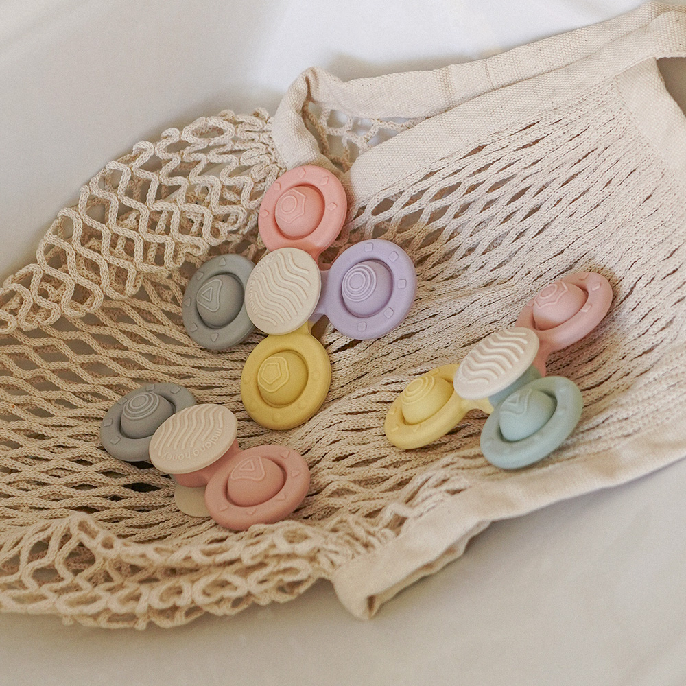 말랑하니 아기 신생아장난감 실리콘 흡착스피너 3종 제품 이미지