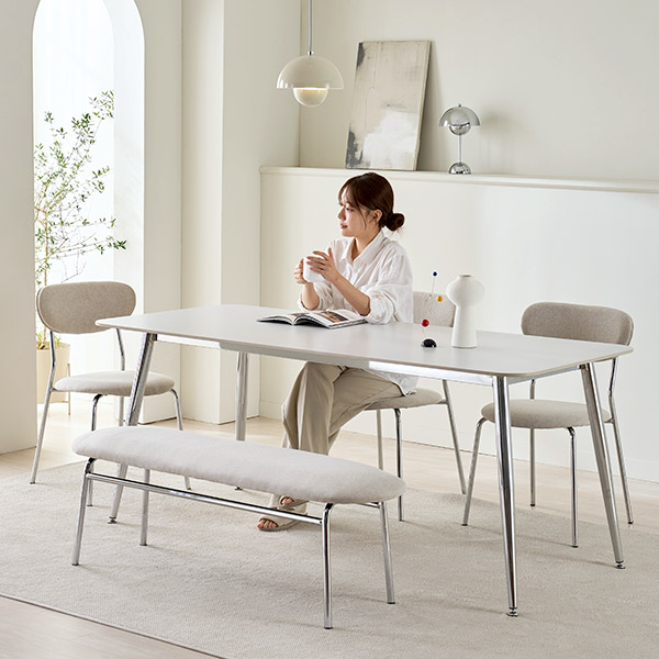 스칸디아 비에타 크롬 통세라믹 라운드 4인용 식탁세트