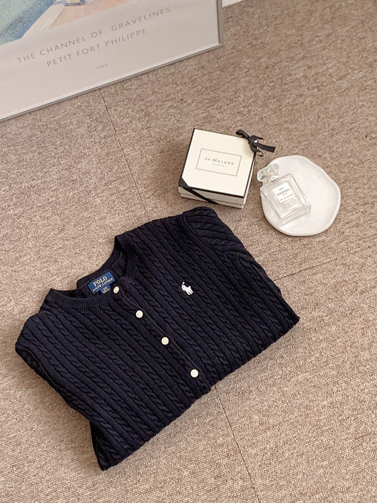 다양한 색상의 폴로 가디건