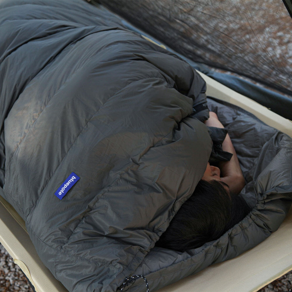 블루폴 타카로 덕다운 캠핑 침낭 프리미엄 오리털 충전재 이불 1460g, 차콜