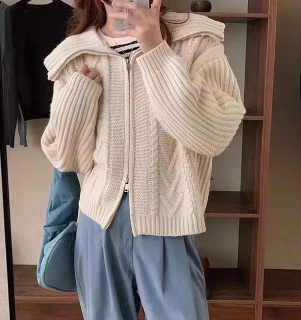 여자여자몰 아우터이너 카라 꽈베기 니트가디건 겨울 투지퍼카디건 오피스룩 - 상품 이미지