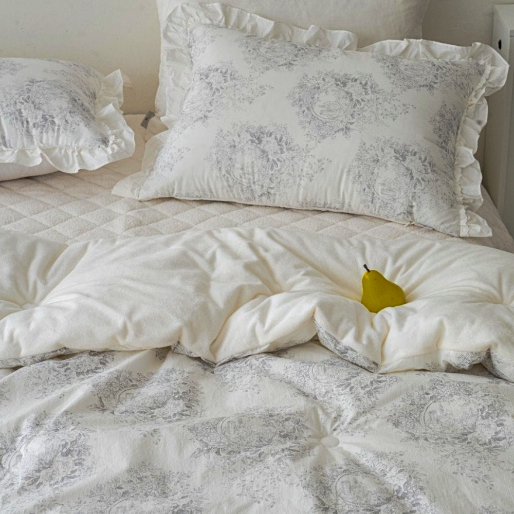 겨울이불 유럽풍 프릴 순면 극세사 퀸 라지킹 이불