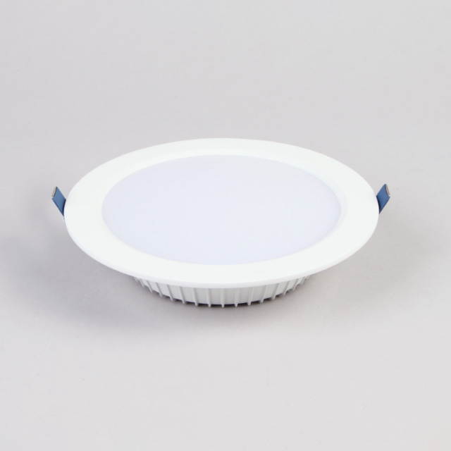 더쎈 LED 다운라이트 17cm(7인치) 25W 매입등 고효율 서울반도체 플리커프리 매립등 - 상세 이미지 2