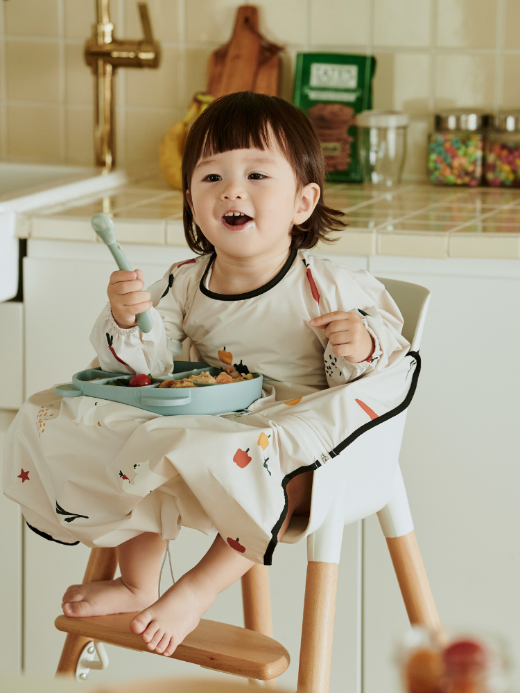 폴레드 키드키친 식탁일체형 턱받이 방수 이유식가운 앞치마 미술가운