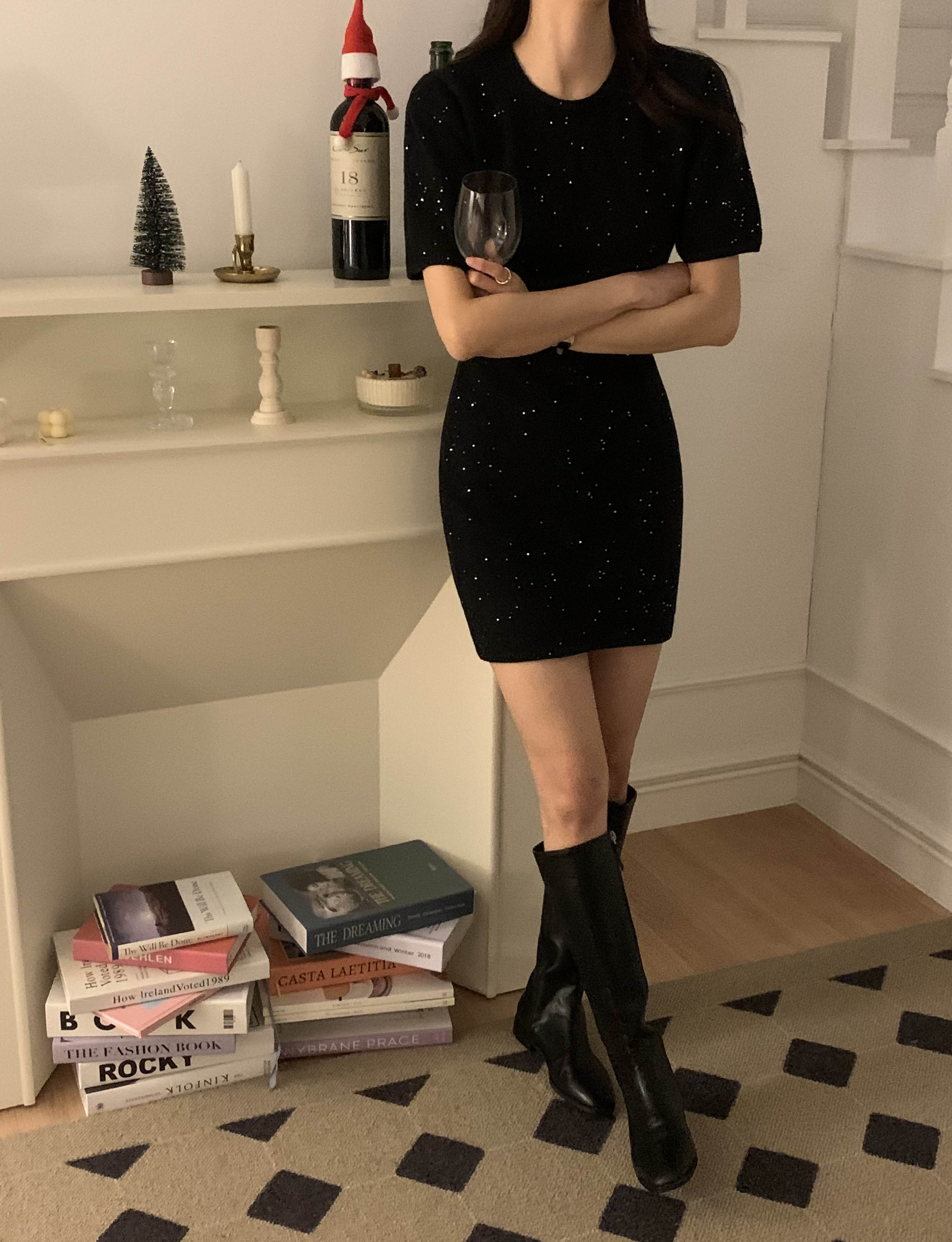 로운 스팽글 연말룩 미니 하객룩 원피스(2color)