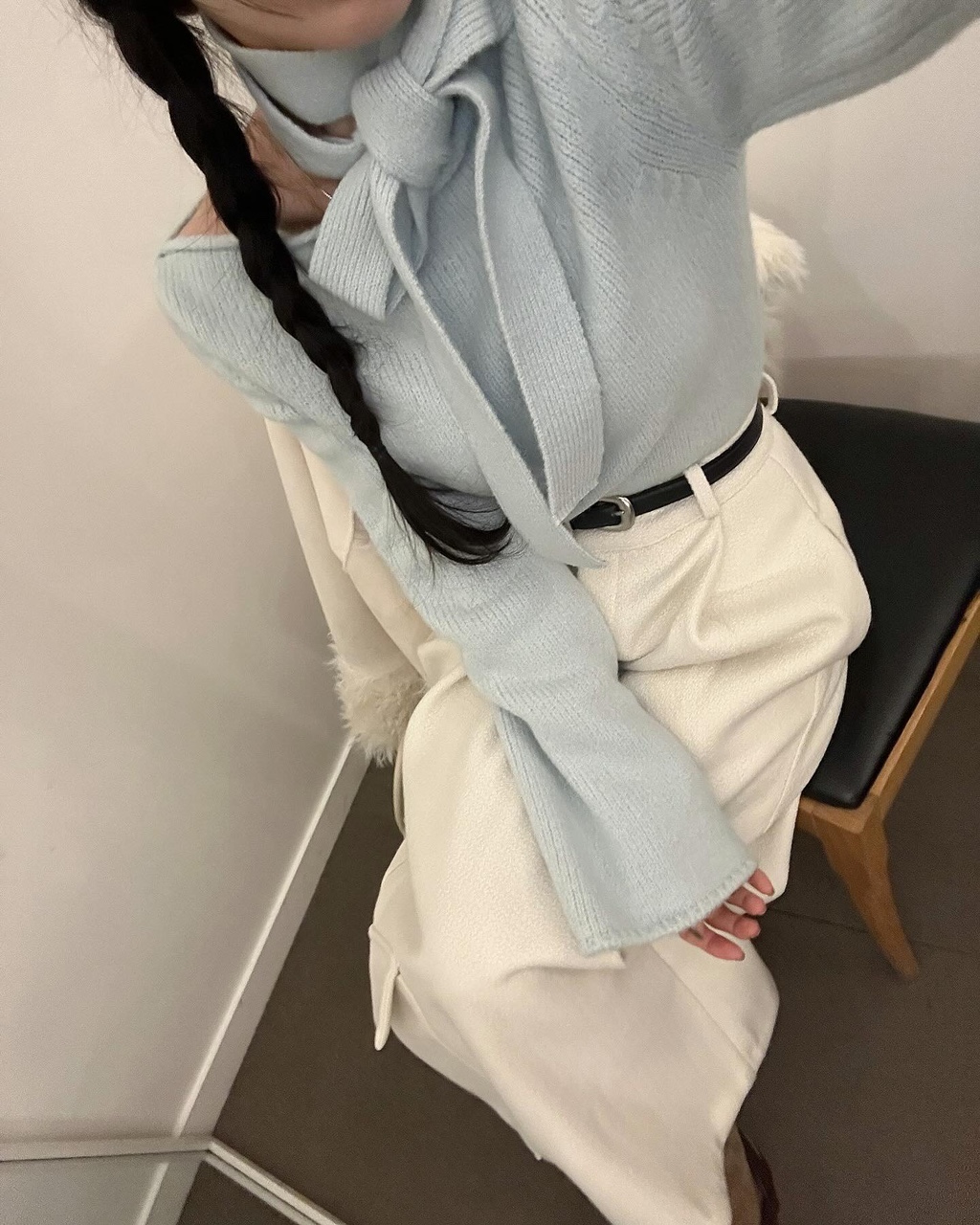 베바 겨울 하객룩 연말룩 오피스룩 출근룩 오버핏 루즈핏 무스탕 퍼 하프 코트 상세 이미지 13