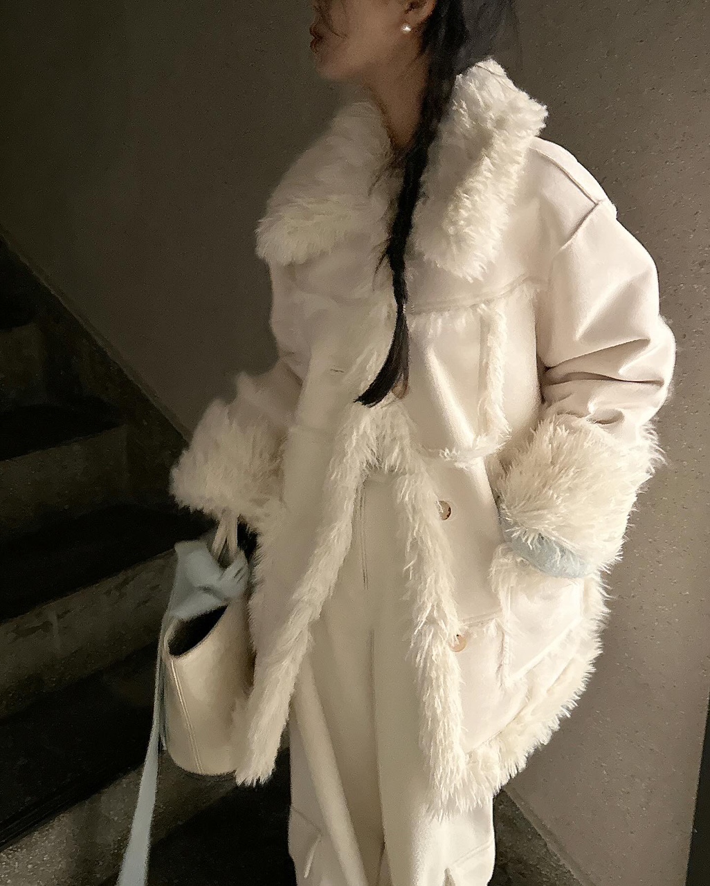 베바 겨울 하객룩 연말룩 오피스룩 출근룩 오버핏 루즈핏 무스탕 퍼 하프 코트 상세 이미지 18