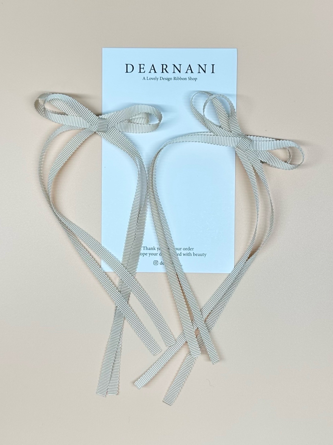 [디얼나니] Double Petite bow pin (beige) - 상세 이미지 2
