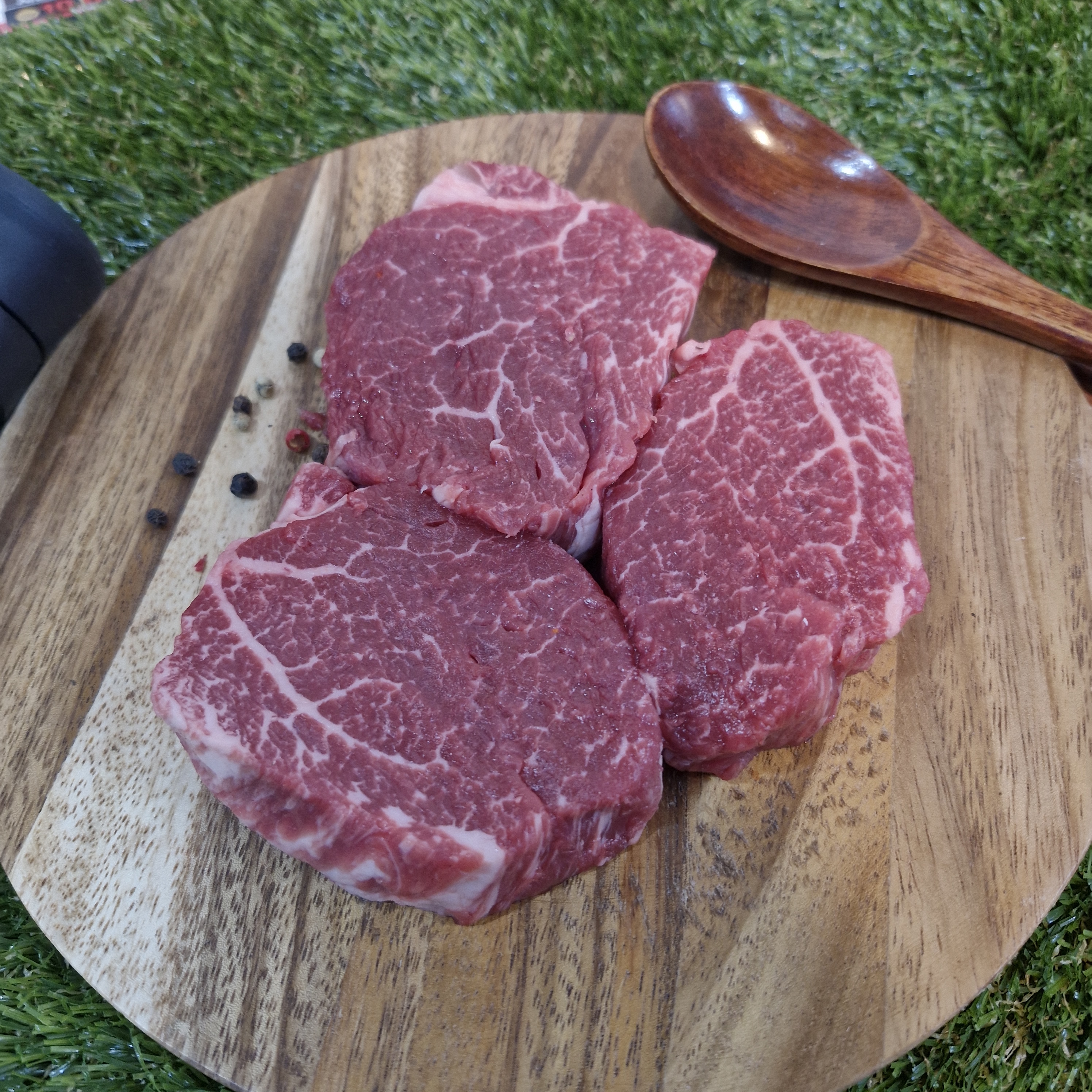 한우대학 한우 1등급 암소 안심스테이크용 500g 소고기 안심 비프웰링턴 캠핑고기 - 상세 이미지 2