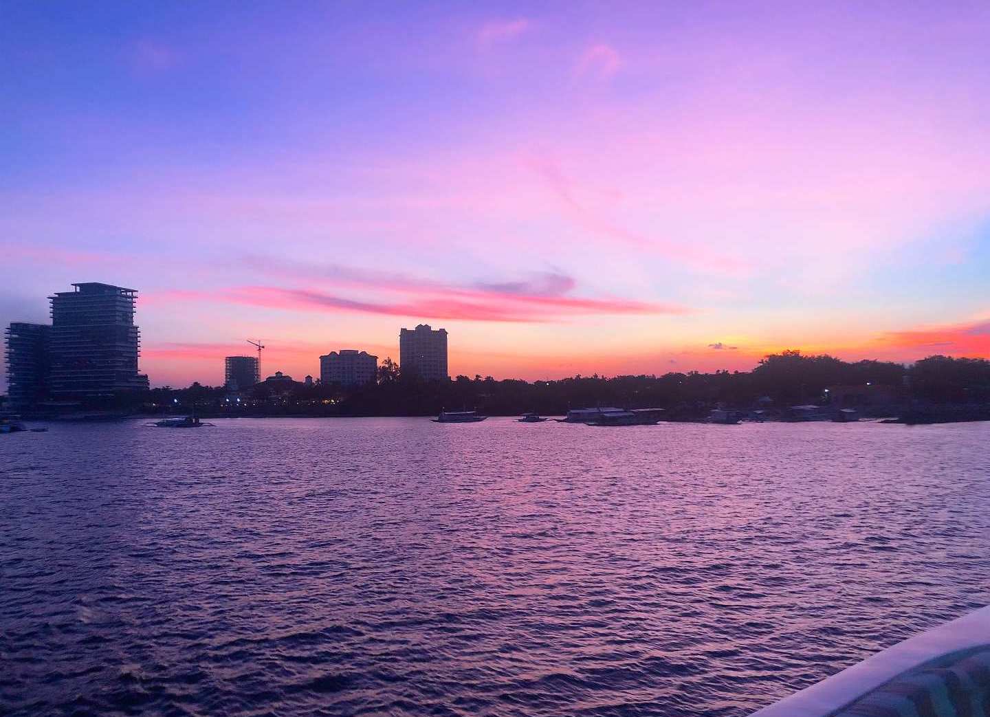 필리핀 세부 바다 위 낭만가득 더마크 선셋 크루즈 투어 (한국어 가이드)