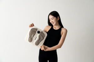 에이프 발톡스 EMS 발마사지기 저소음과 진동 안정성으로 조용한 휴식부터 가벼운 일상까지 돕는 초보자용 다리 마사지기