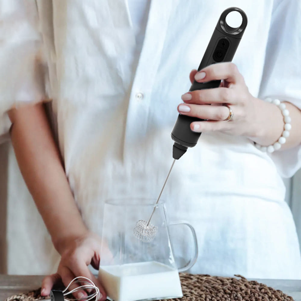 프리즈마 포터블 전동 우유거품기 무선 휘핑기 생크림 라떼아트 머랭치기 계란거품기