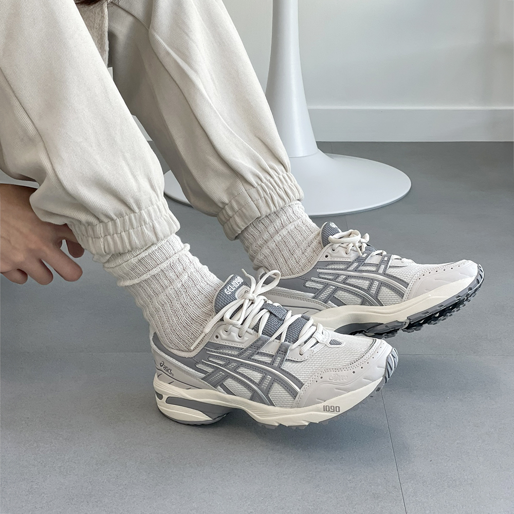 아식스 젤 1090 크림 베이지 그레이