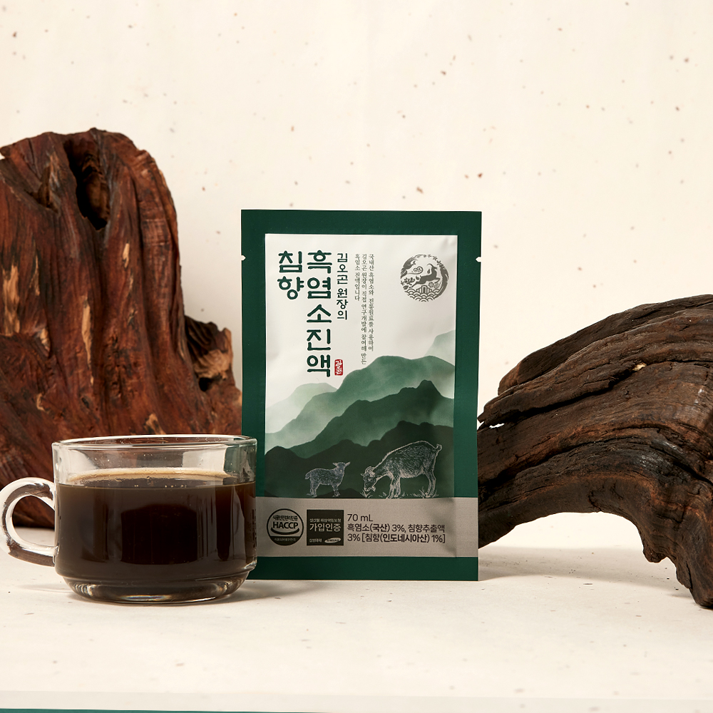 김오곤원장의 흑염소 진액 침향 30포, 4개