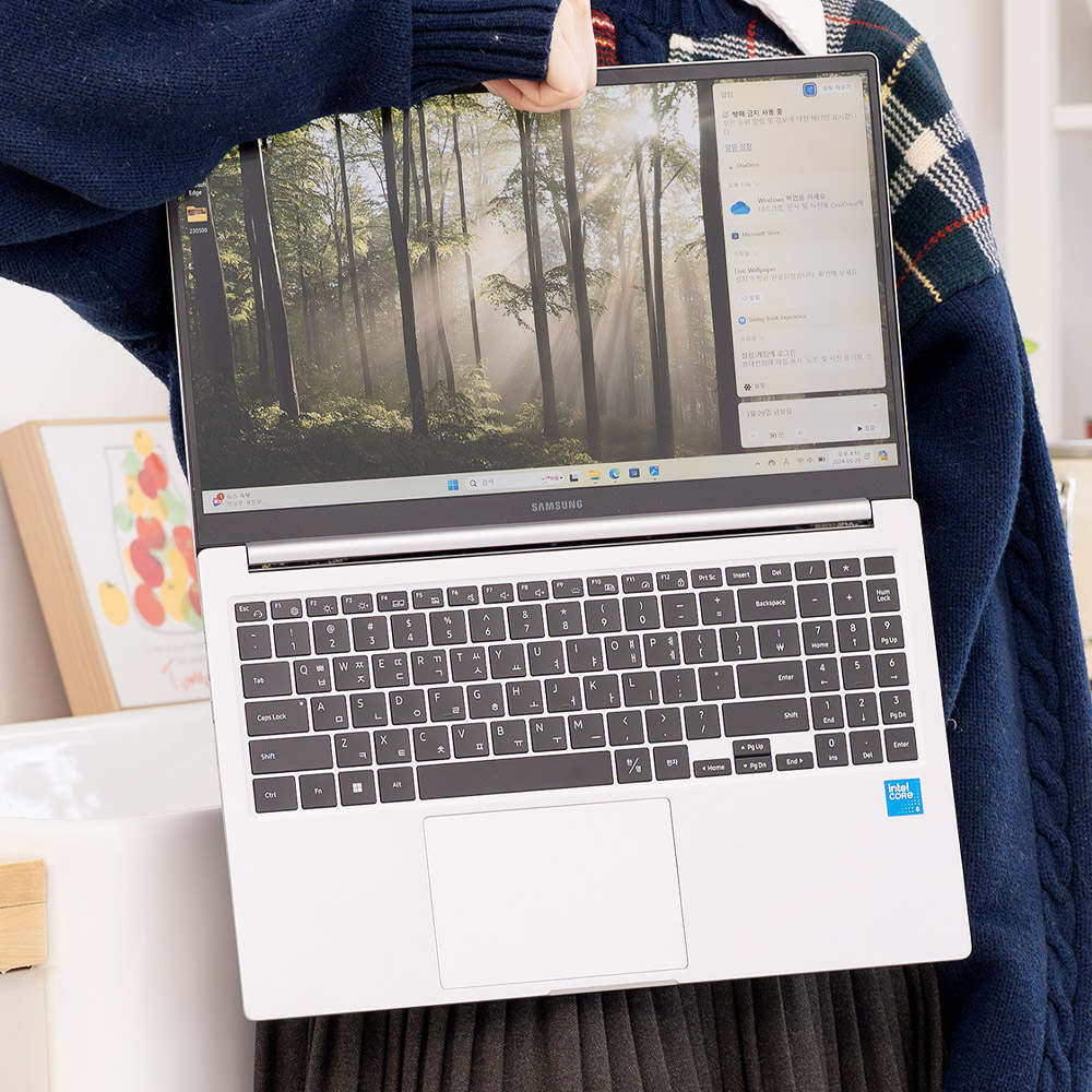 [혜택가 100만] 삼성전자 갤럭시북4 NT750XGQ-A51A 24년 신모델 14세대 SSD256GB 그레이 인텔 코어 5 사무용 업무용 노트북 - 상세 이미지 4