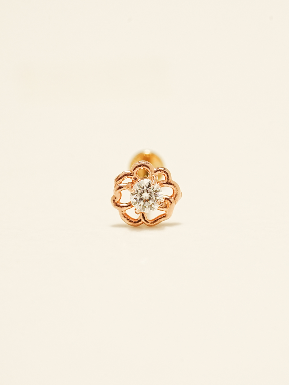 [0.8mm]14K 인터널 모이사나이트 다이아 팬지 라블렛 피어싱 귀걸이 - 상세 이미지 2