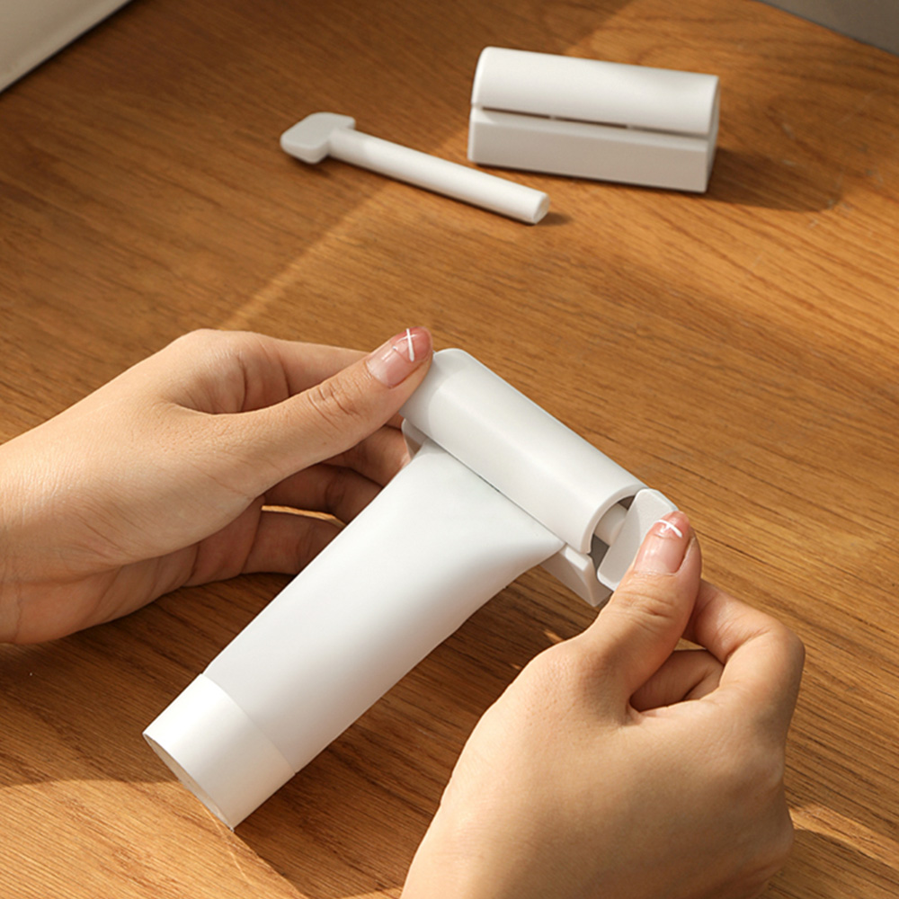 [단독] 1+1 탈부착 자석 치약걸이 튜브링거 태엽식 무타공 치약 정리 디스펜서 거치대