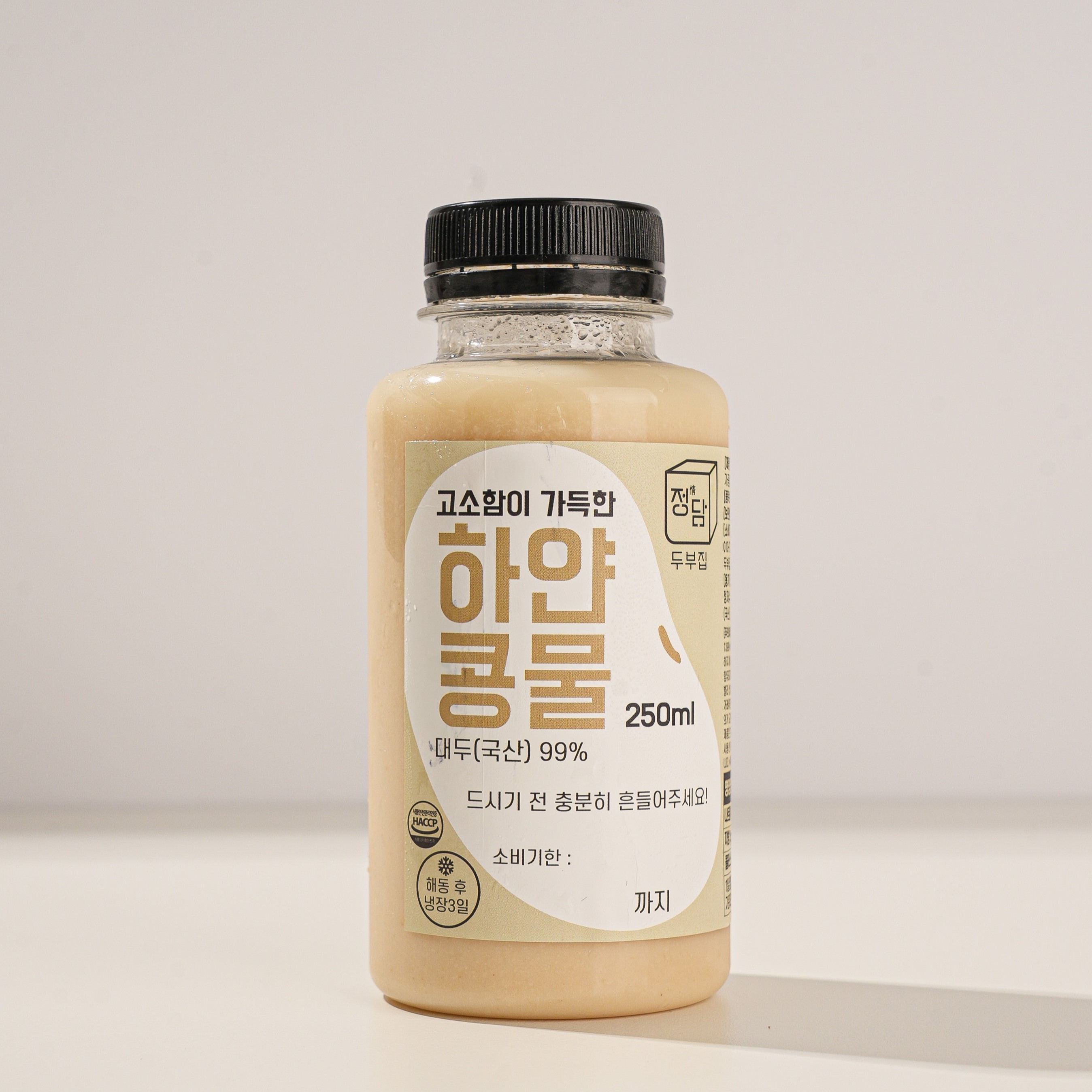 정담두부집 두유 250ml 5일플랜 하얀/까만/딸기/쑥/말차 맛보기 국산콩 콩국 서리태 이미지 3