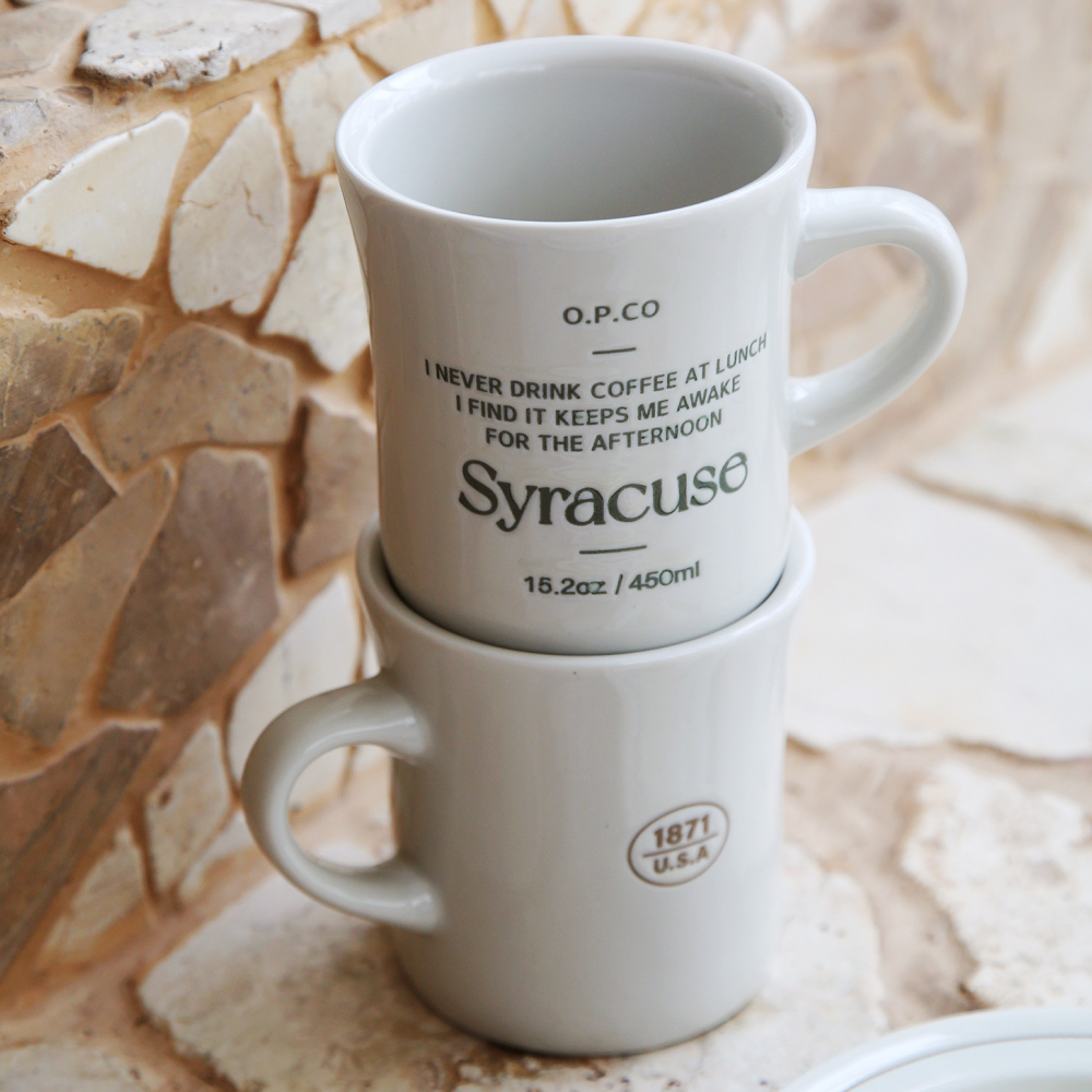 시라쿠스 레터링 오목 머그컵 크리스마스 도자기 머그잔