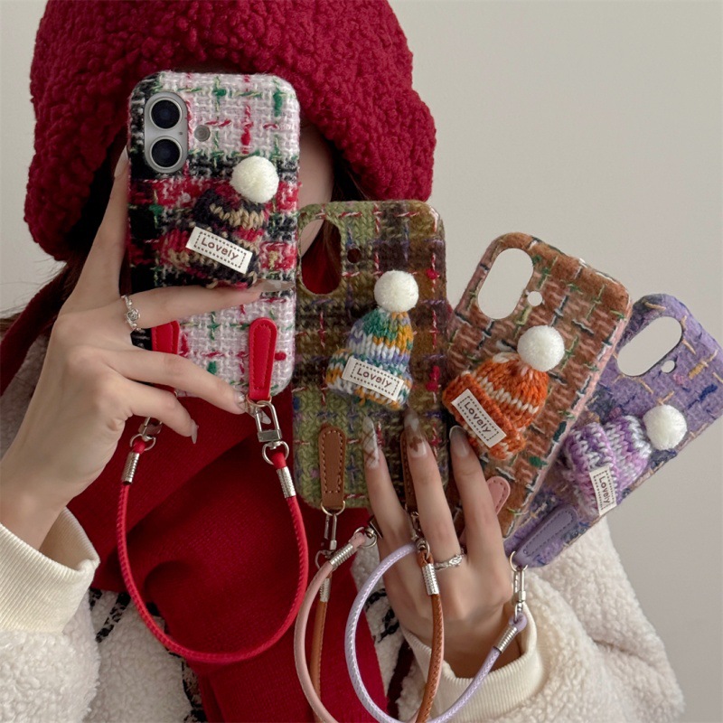 아이폰16 케이스 털모자 체크 - 상품 이미지