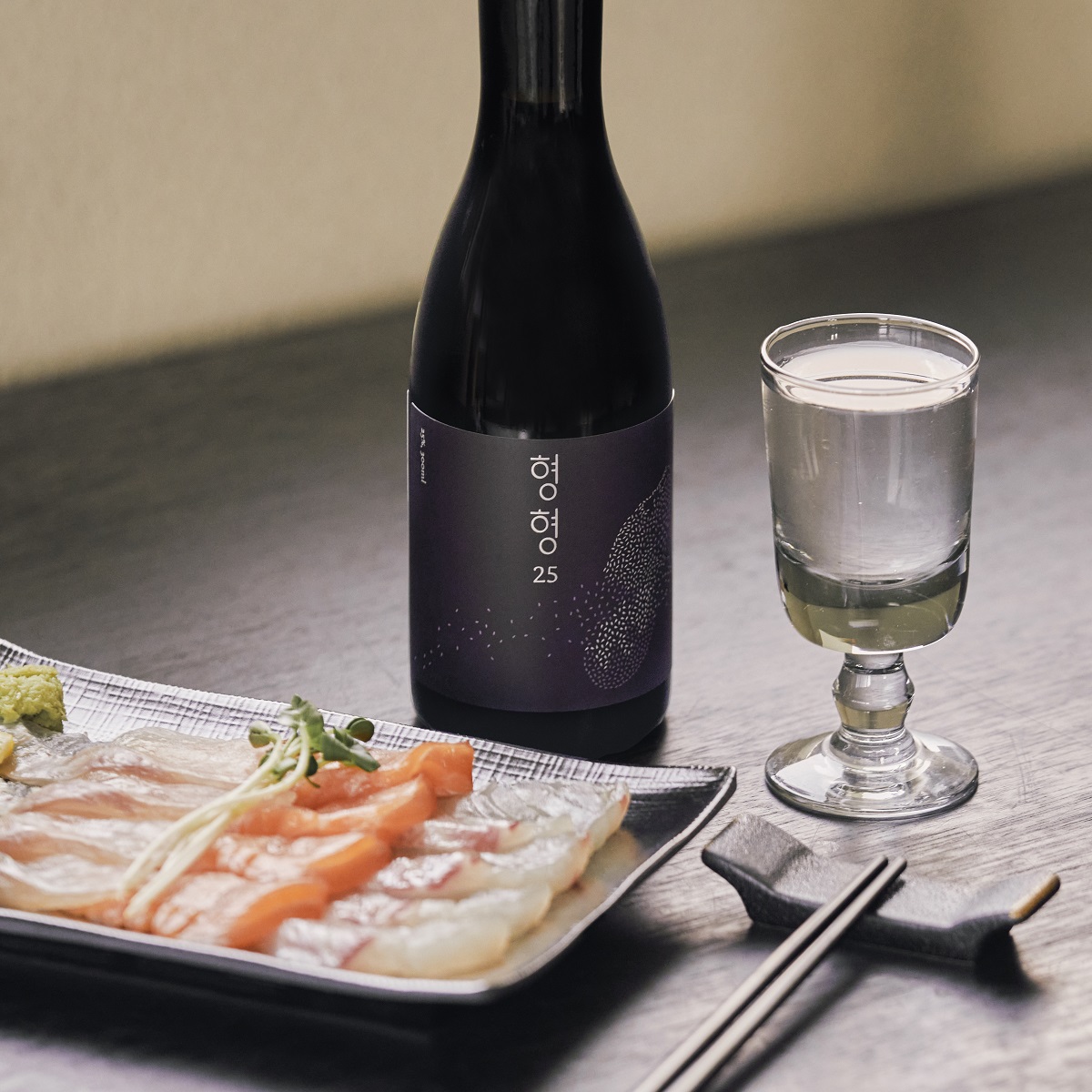 형형25 프리미엄 증류식 소주 전통주 술선물 500ml, 1개 - 상세 이미지 3