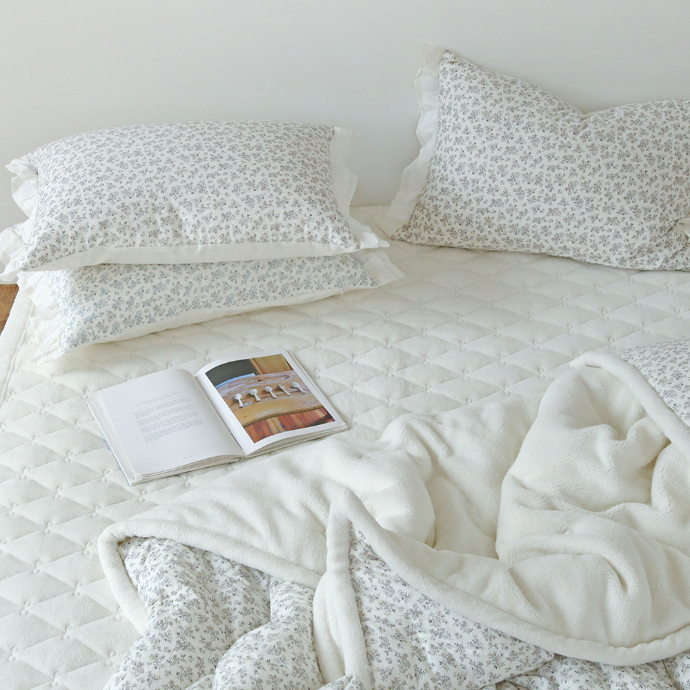 뽀글이 양털 극세사 침대패드 도톰한 리본퀄팅 미끄럼방지 고정밴드 겨울패드 SS