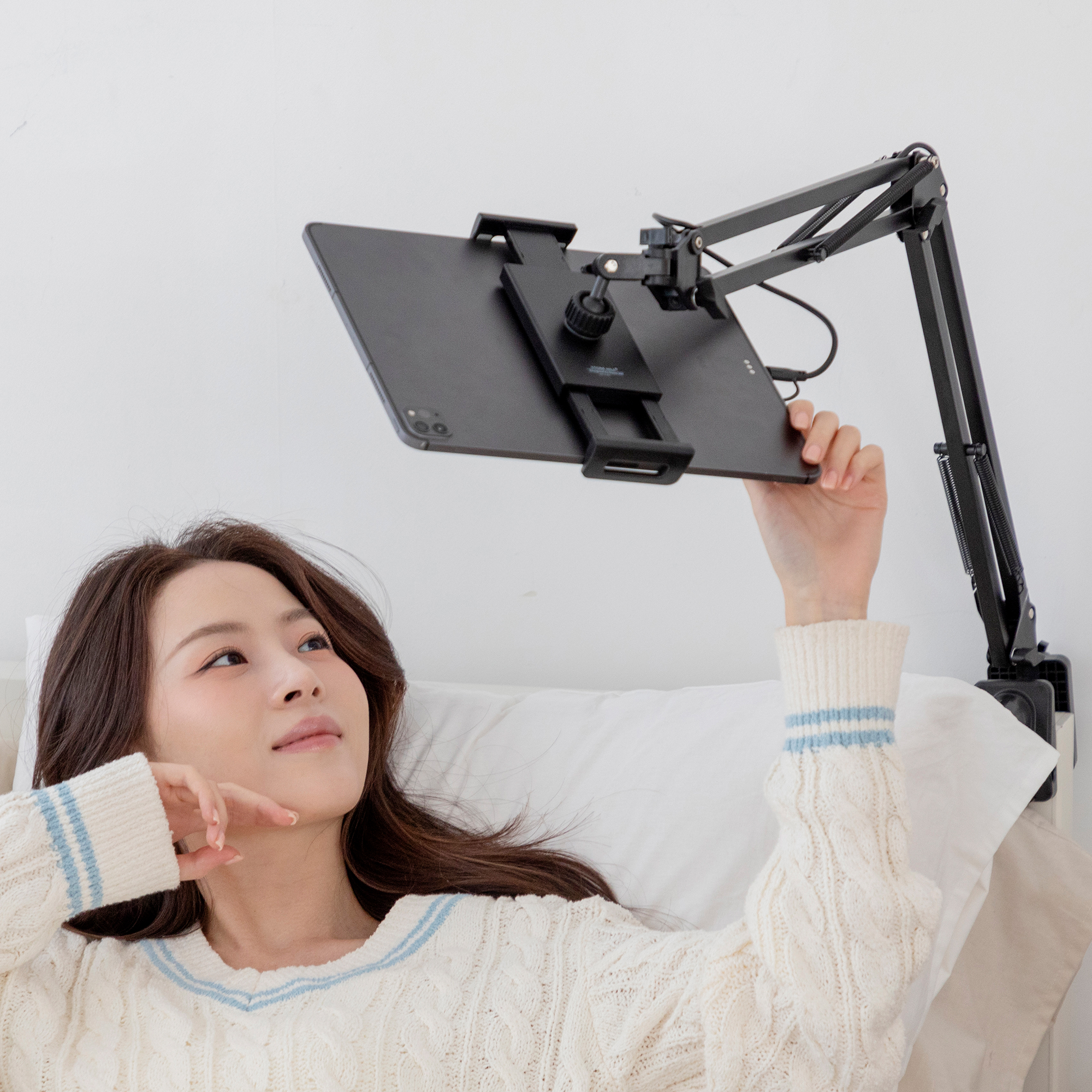 [4세대충전형] 핸드폰 침대 거치대 ST클램프 - 상세 이미지 2
