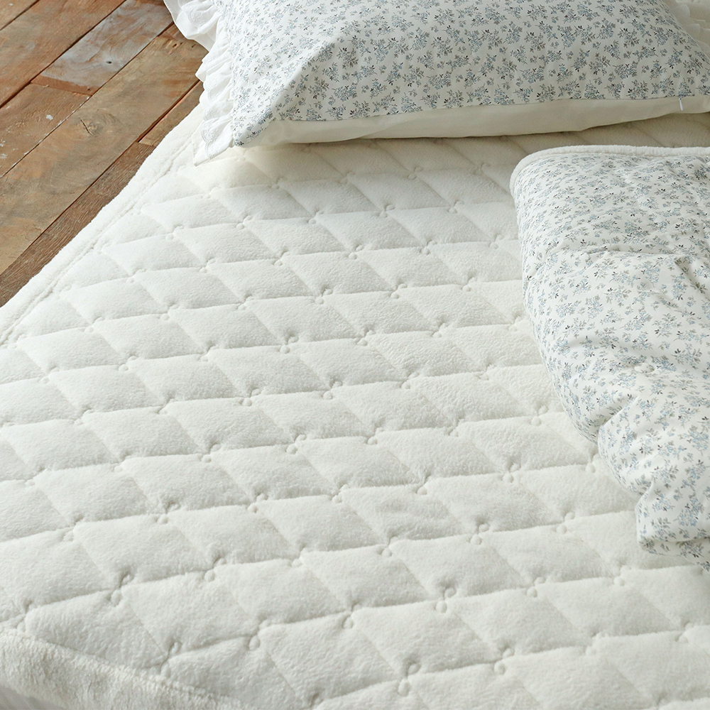 뽀글이 양털 극세사 침대패드 도톰한 리본퀄팅 미끄럼방지 고정밴드 겨울패드 SS