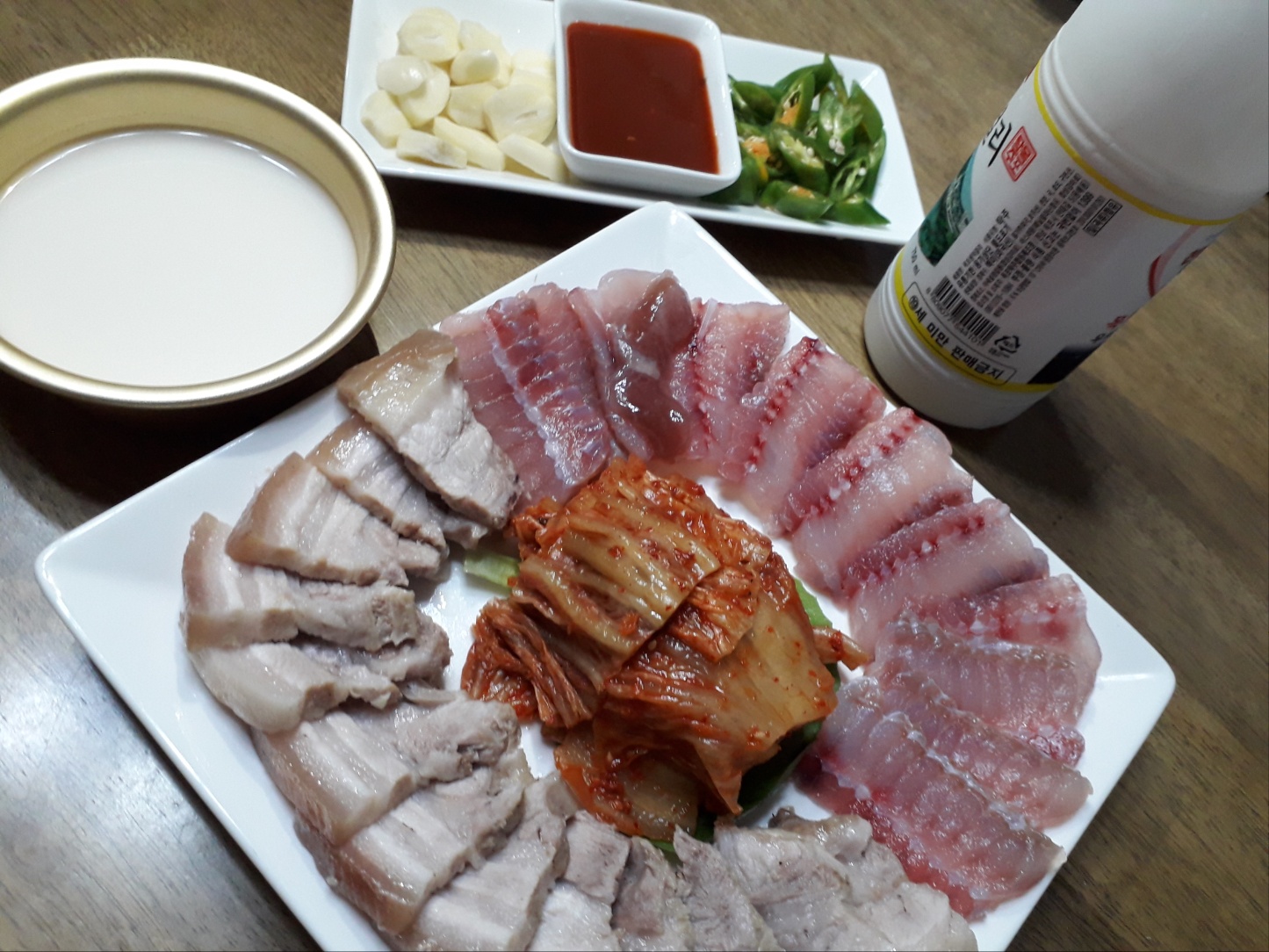 2대째 저온숙성 국산 목포 흑산도 산지직송 홍어 애 삼합 홍어회