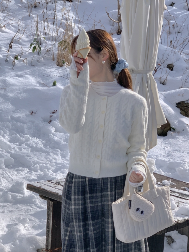 ✨후기극찬!💕URBANE MADE💕 조이 크롭 케이블 알파카 꽈배기 가디건 (3c) 상세 이미지 81
